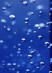 【レジン】気泡の作り方！わざと空気を入れて水感を作り出す方法